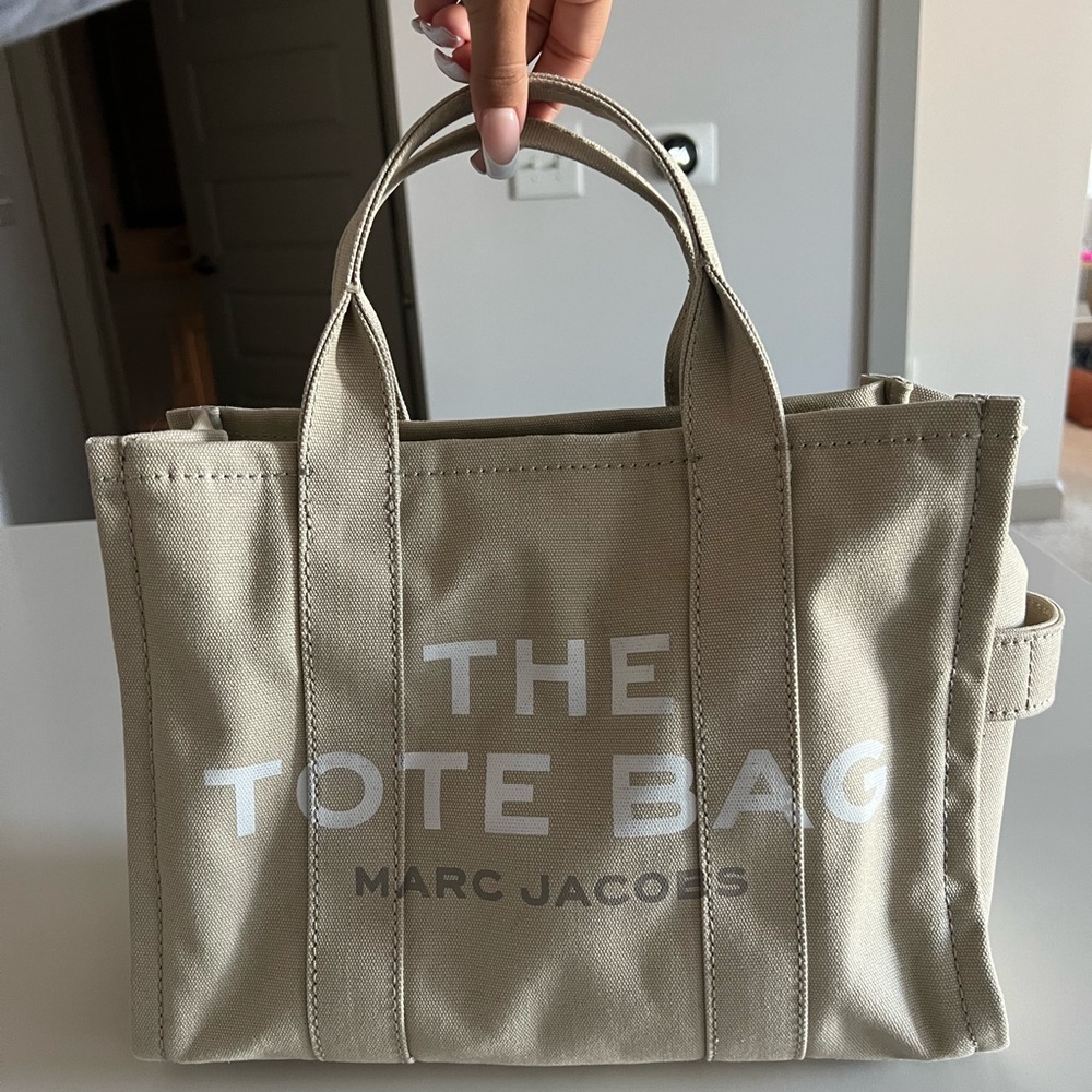Marc Jacobs Medium Tote Bag